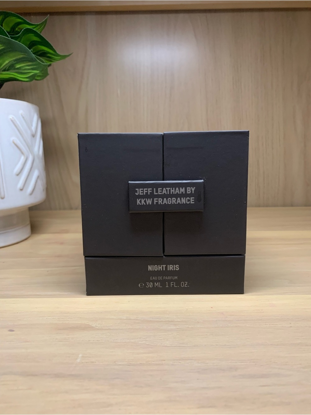 Jeff Leatham by KKW Fragrance Night Iris - Black Eau de Parfum
